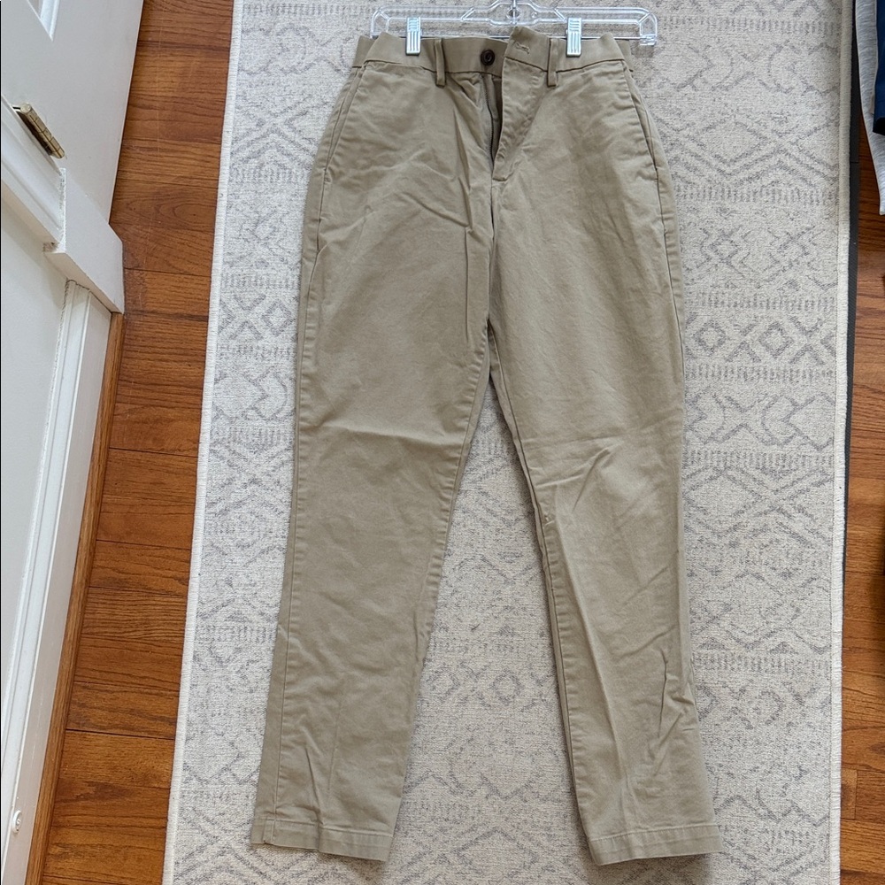 Men’s Gap Khaki pants